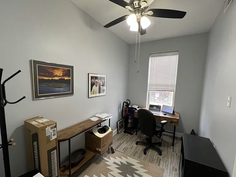 1955 W Chicago Ave #2F — Photo 8