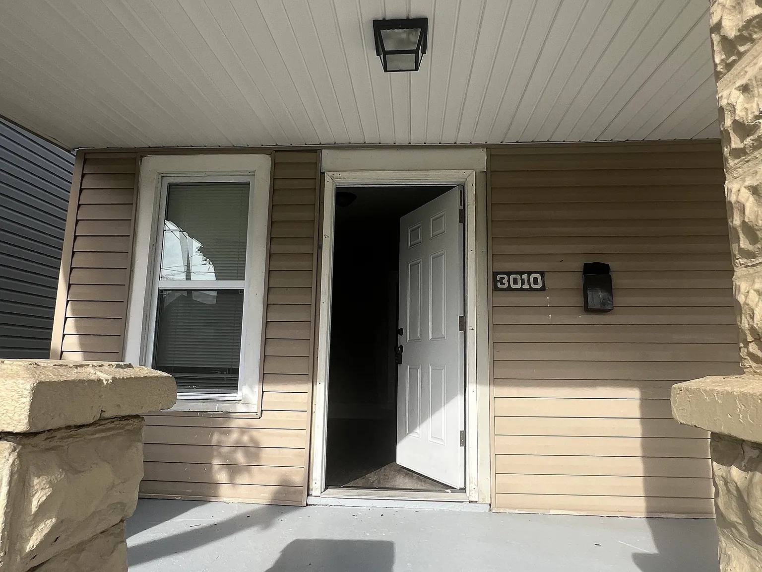 2 bed, 850 sqft, $1,095 — Photo 4