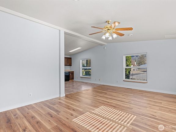 3rd image of 23 Hanna Avenue