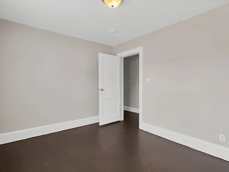 2709-2711 Sullivant Ave — Photo 23