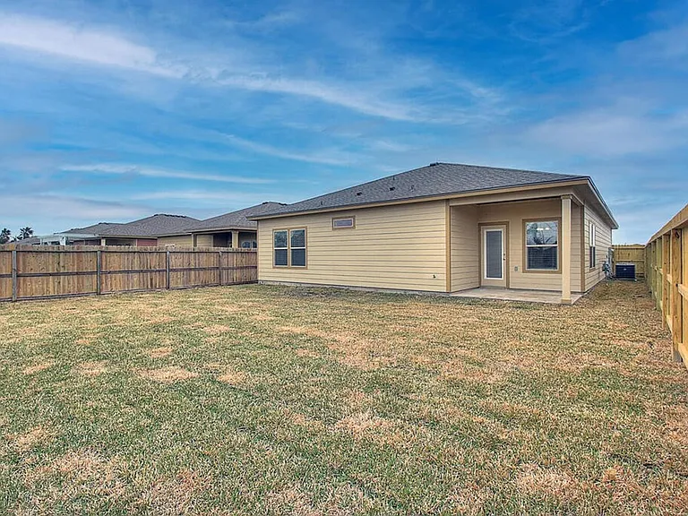 7530 Sable Creek Dr — Photo 52
