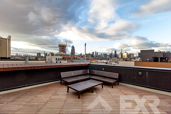 Rented by EXR | media 49