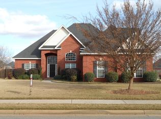 205 Rosewater Dr, Warner Robins, GA 31088