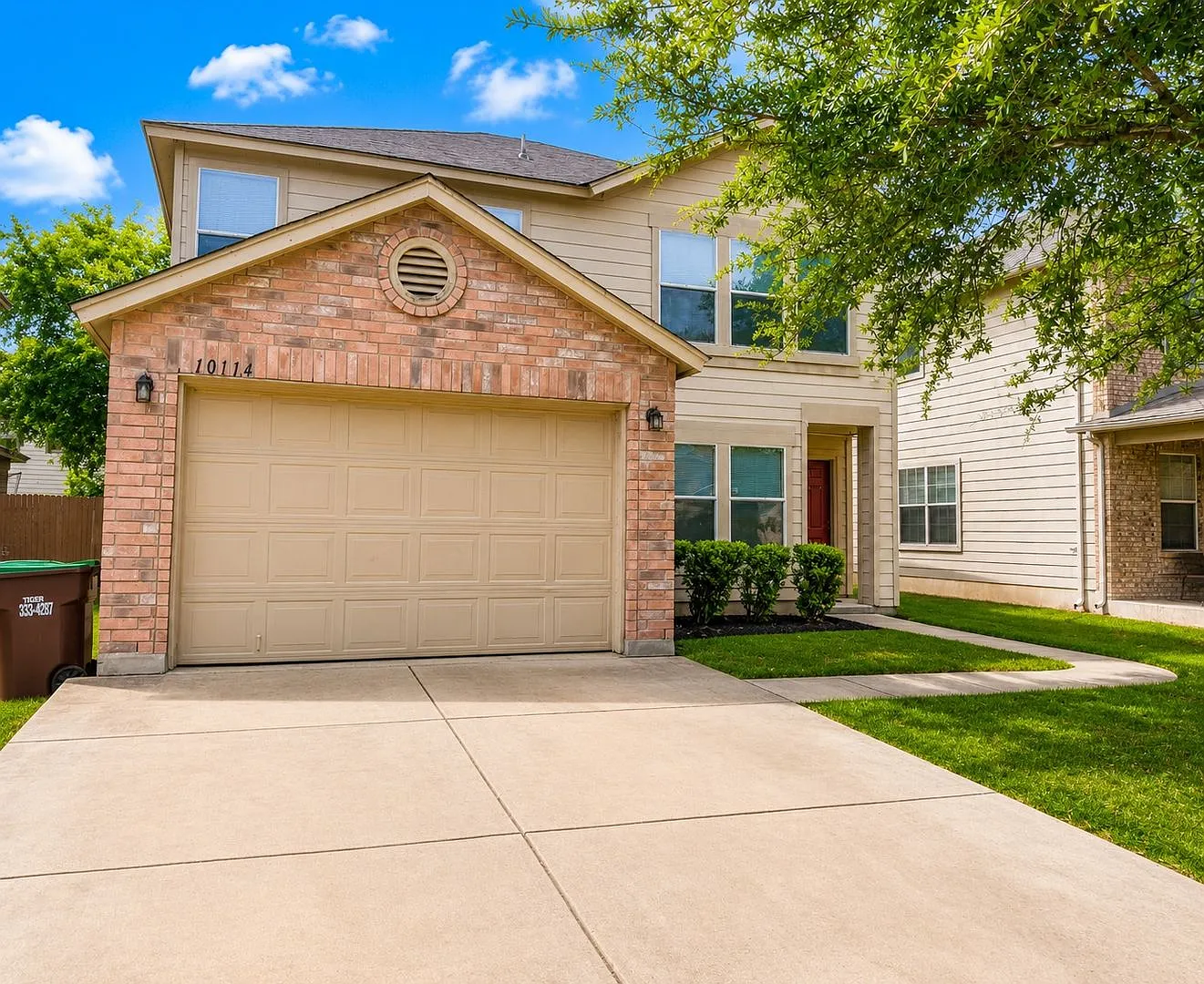 Lovely 3 Bedroom 2.5 Bath with easy access to shopping, schools, I1604, I410, Hwy 151, SeaWorld, ... — Photo 2