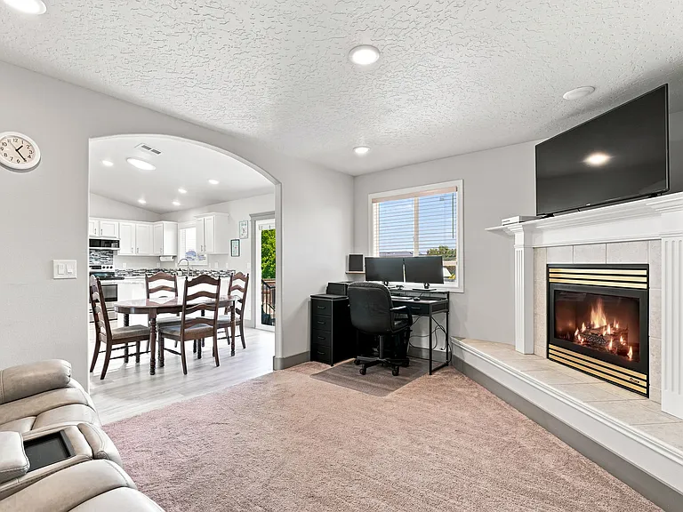 514 W Palmer Dr — Photo 13