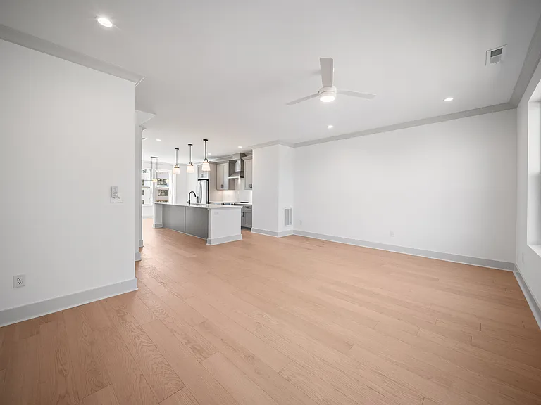 1143 Booth Park Blvd — Photo 13
