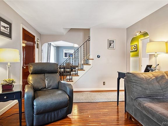 4th image of 414 Central Ave
