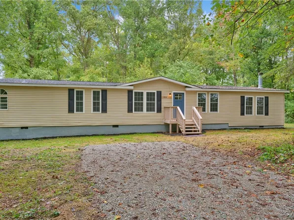 959 Old Buckingham Rd, Cumberland, VA 23040