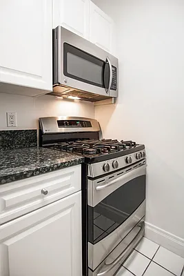 Sold by eRealty Advisors Inc | media 14