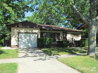 604 N Rath St, Ludington, MI 49431