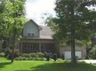 221 Ashworth Ln, Guntersville, AL 35976