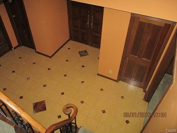 3rd image of 191 Trailwoods Dr