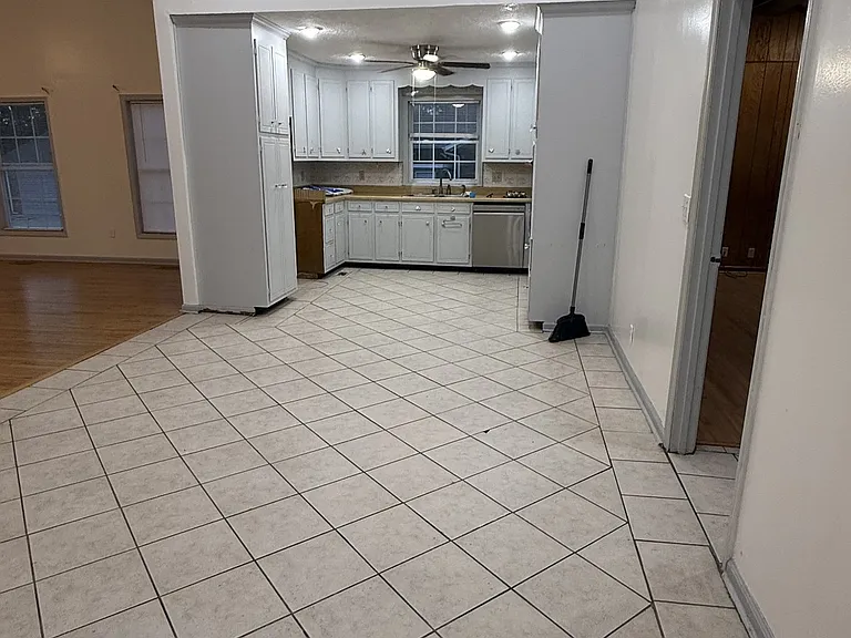 3034 Fieldview Dr — Photo 7