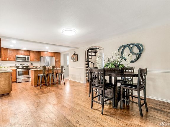 2nd image of 23015 Lower Dorre Don Way SE