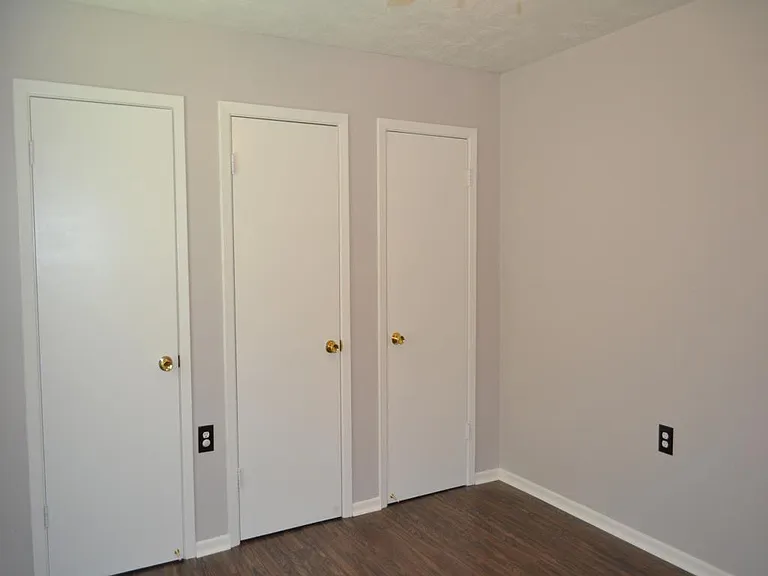 811 Pasler St — Photo 14