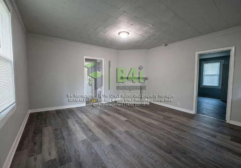 108 International St — Photo 7