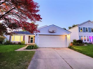 540 Caren Dr, Buffalo Grove, IL