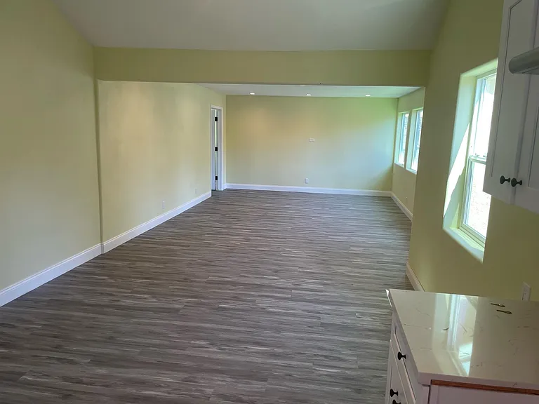 7518 Kyle St — Photo 12