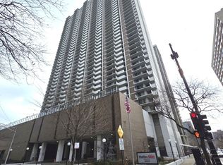 6033 N Sheridan Rd APT 35F, Chicago, IL 60660