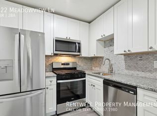 422 Meadowview Ln, Mont Clare, PA 19453