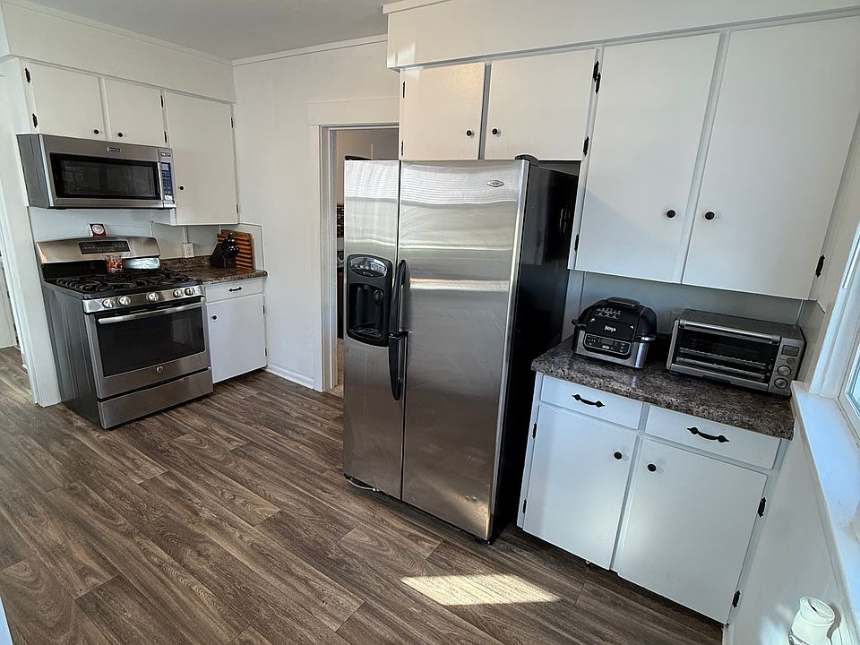 1st image of 1456 Pennoyer Ave
