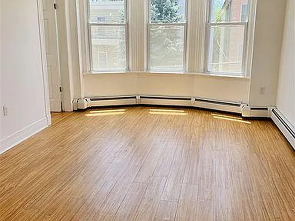 70 Zabriskie Street image 5 of 6