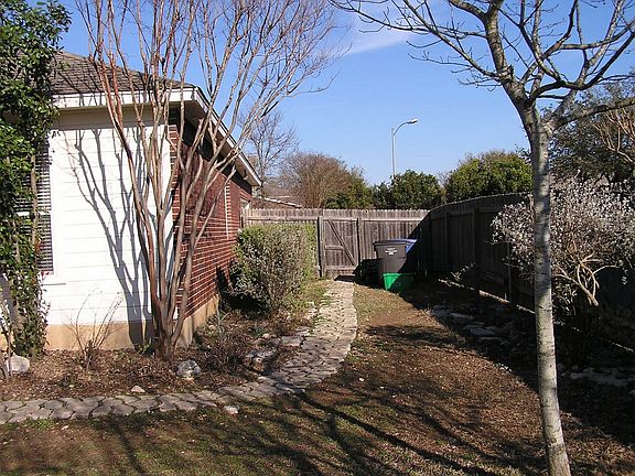 Pack and side yard
