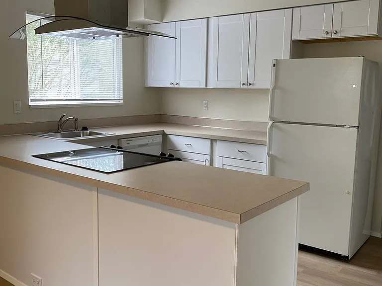 Spacious 2-bedroom apartment homes conveniently located! — Photo 7