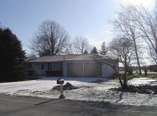 6696 Chicago Rd, Yorkville, IL 60560