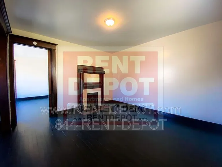 519 E Michigan St — Photo 7