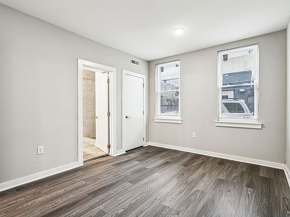 3rd image of 3118-20 Richmond St #2A