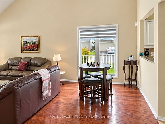 5th image of 42 Settlers Ridge Way