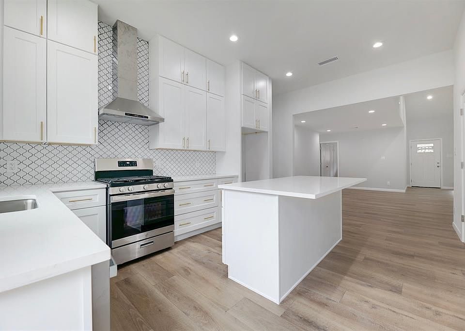 1st image of 12202 Wood Ibis Cir
