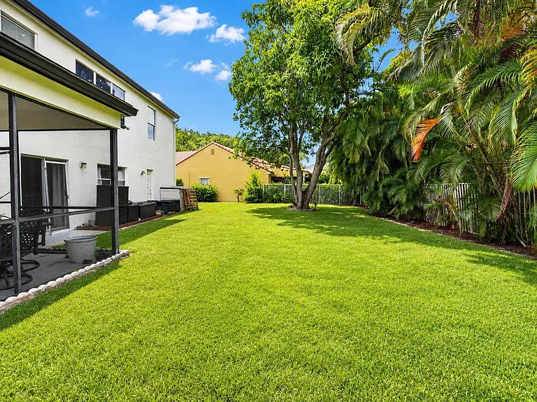 3870 Sabal Lakes Rd — Photo 43