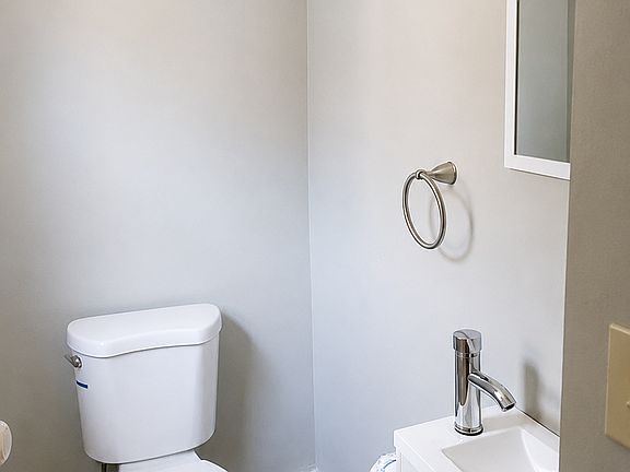 3rd image of 58 Summit Ave #1
