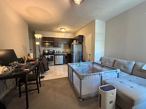 1118 Commonwealth Ave #4A Photo 1