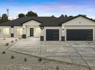 15561 Apple Valley Rd, Apple Valley, CA 92307