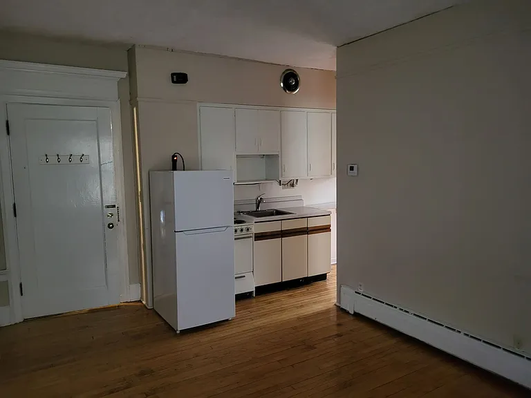 529 N Pinckney St — Photo 18