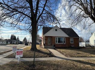 526 WAUBUN Avenue, Waupun, WI 53963