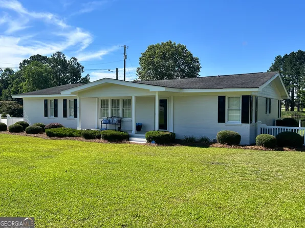 2007 Melba Dr, Tifton, GA 31793