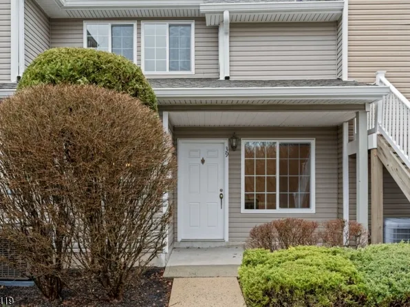 39 Stevens Ct, Bedminster Twp., NJ 07921