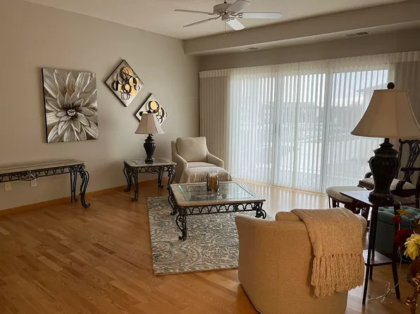 3401 28th St S Unit 208, Fargo, ND 58104