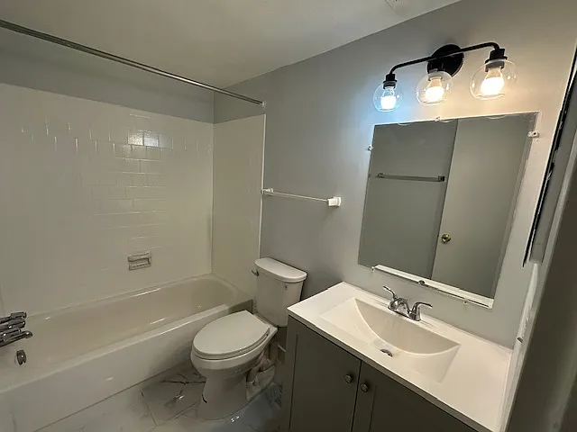 3100 S Manchester St #317 — Photo 14