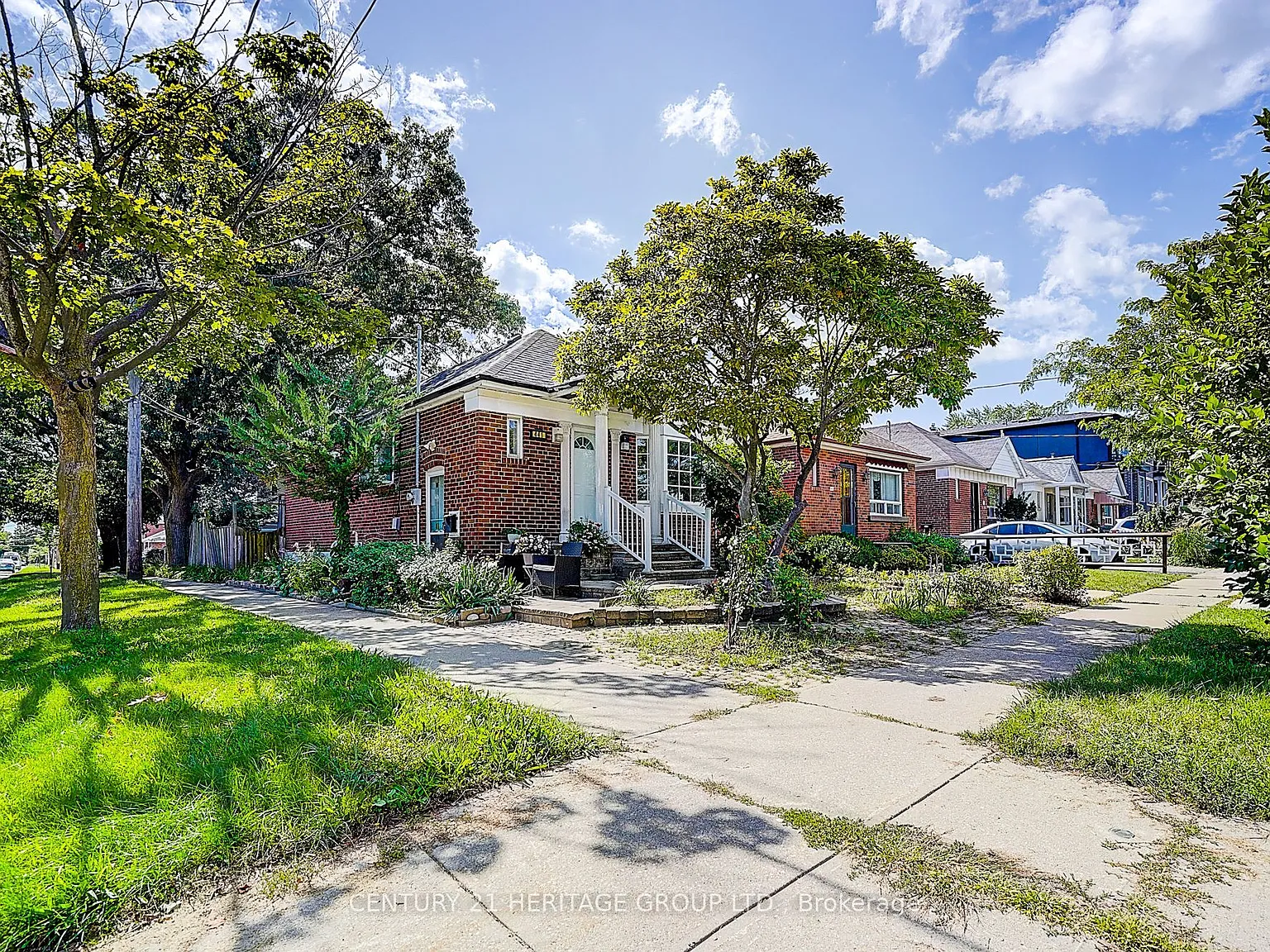 3 bed, $2,800 — Photo 1