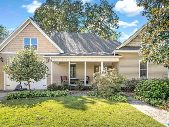 514 W Mann Ave, Boaz, AL 35957