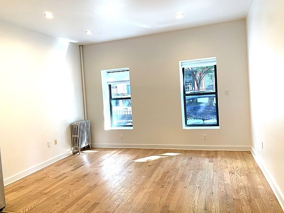 3rd image of 193 Sackett St APT 1