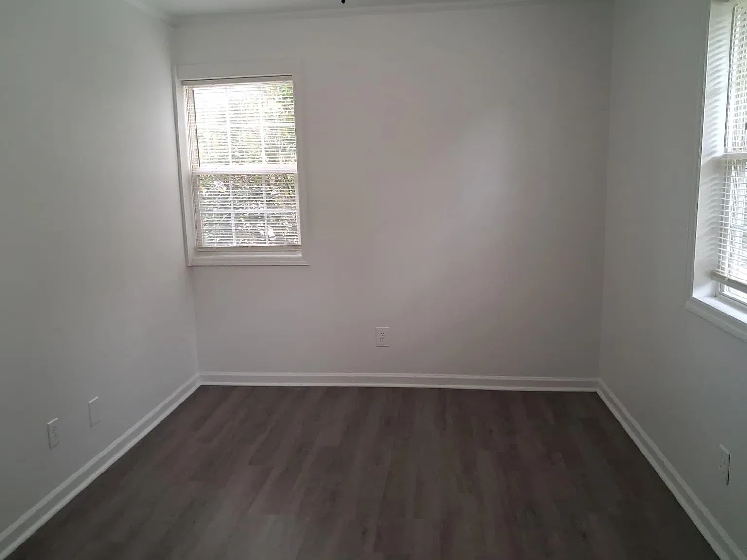 3 bed, 1.5 bath, 1008 sqft, $1,795 — Photo 1