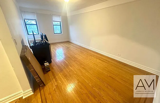 Rented by AM Residential | media 3