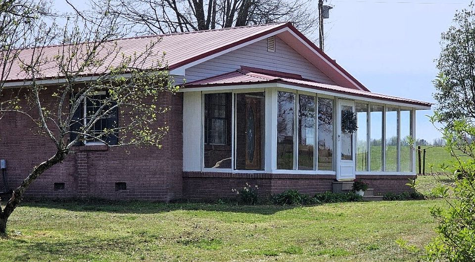 1st image of 906 County Road 52