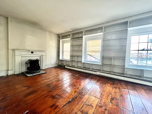 Sold by Century 21 Homefront | media 18
